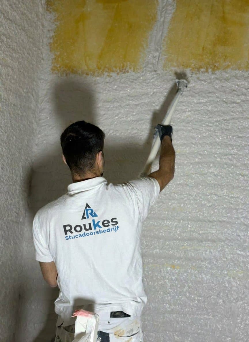 Roukes Stucadoorsbedrijf vakmannen aan het werk